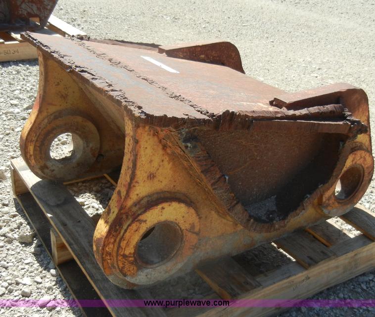 image for item K9020 Quick attach bracket for excavators