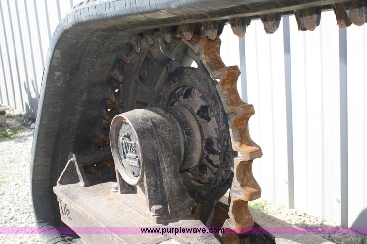 image for item L9349 Loegering skid steer tracks