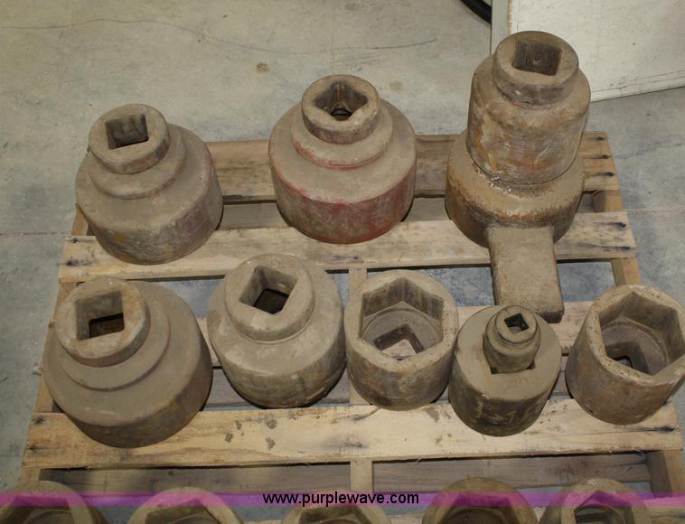 image for item L9360 (20) assorted impact sockets