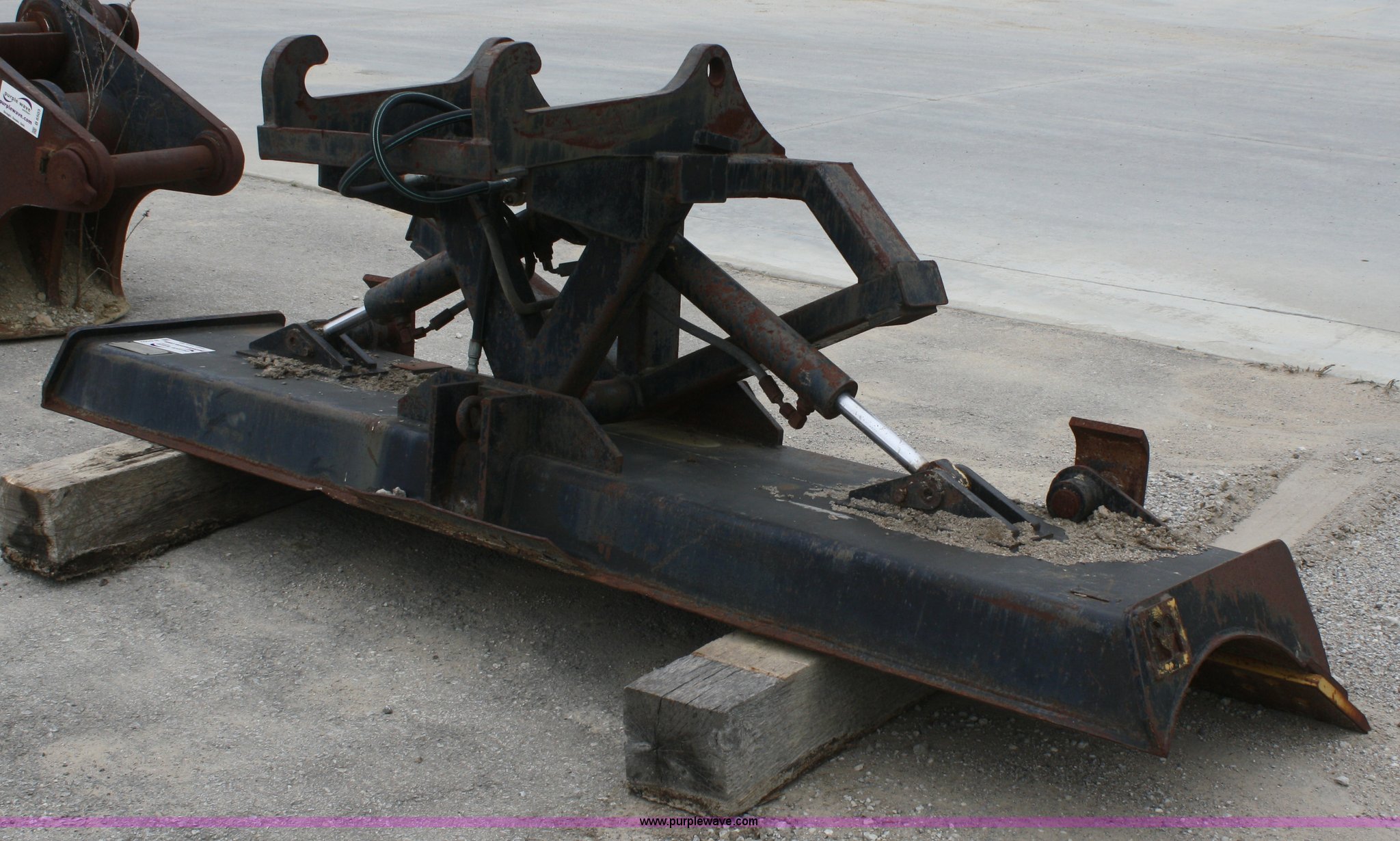 Balderson 10' blade in Leavenworth, KS Item B6502 sold Purple Wave