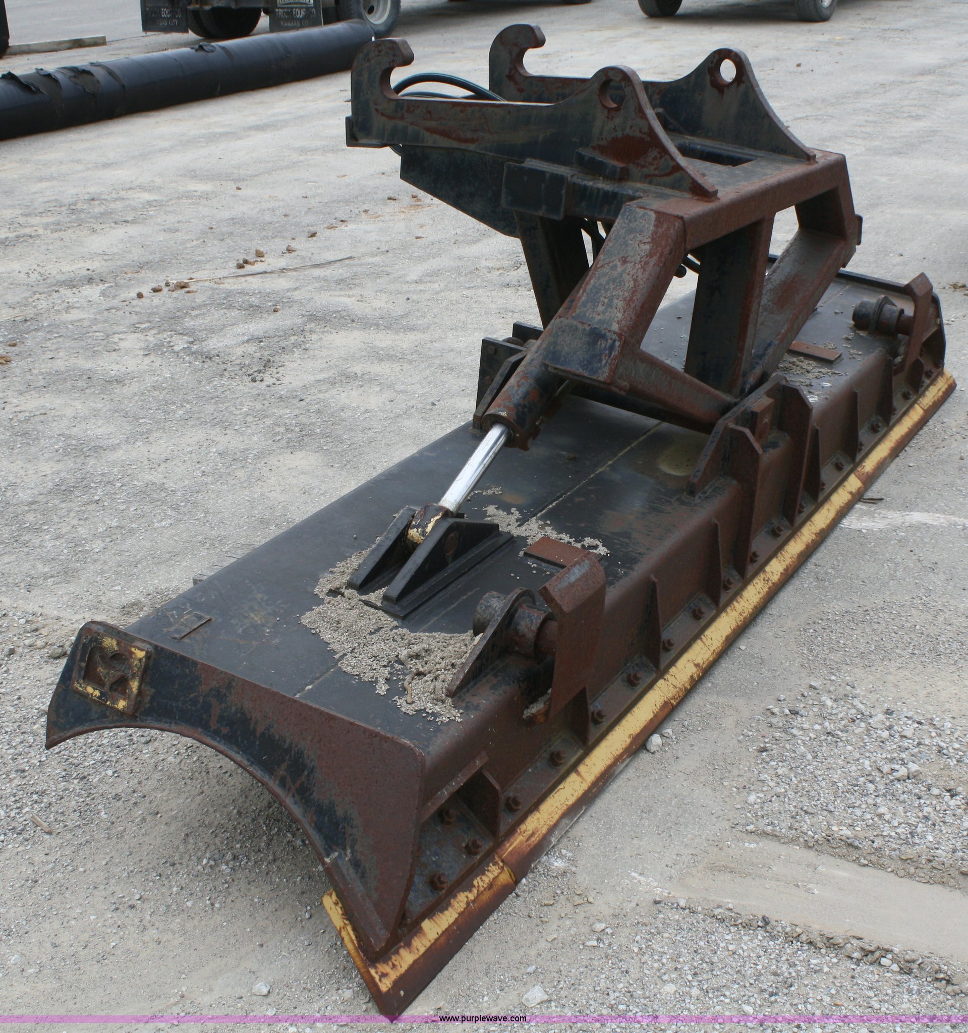 Balderson 10' blade in Leavenworth, KS Item B6502 sold Purple Wave