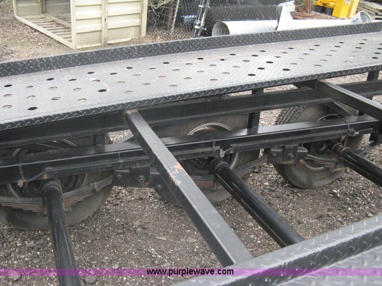 image for item A6016 2007 Fabrique  Auto Transporter trailer