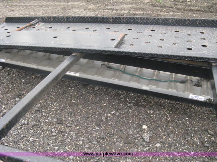 image for item A6016 2007 Fabrique  Auto Transporter trailer