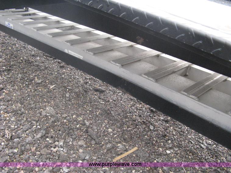 image for item A6016 2007 Fabrique  Auto Transporter trailer