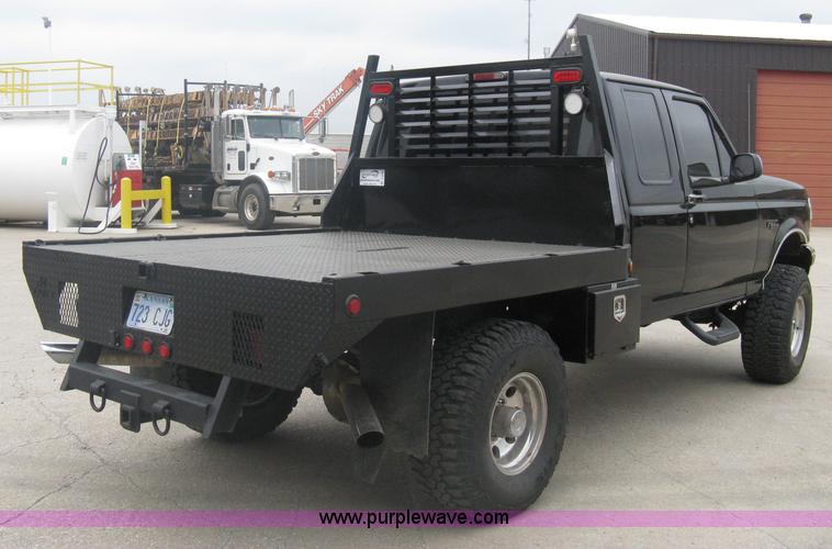 image for item A6156 1997 Ford F250 Heavy Duty extended cab pickup truck