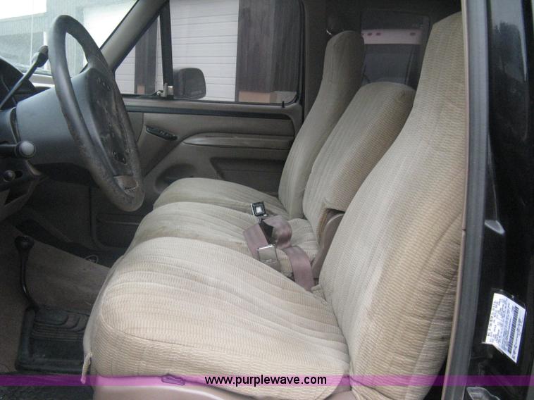 image for item A6156 1997 Ford F250 Heavy Duty extended cab pickup truck