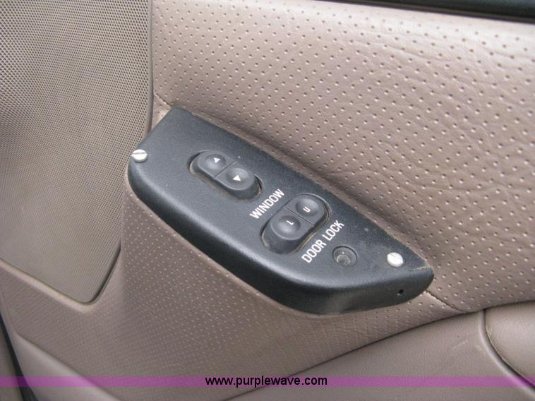 image for item A6156 1997 Ford F250 Heavy Duty extended cab pickup truck