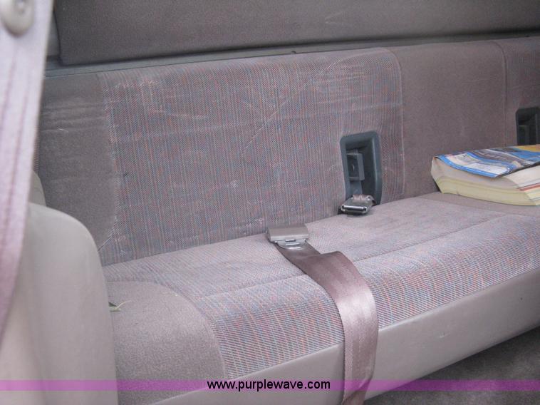 image for item A6156 1997 Ford F250 Heavy Duty extended cab pickup truck