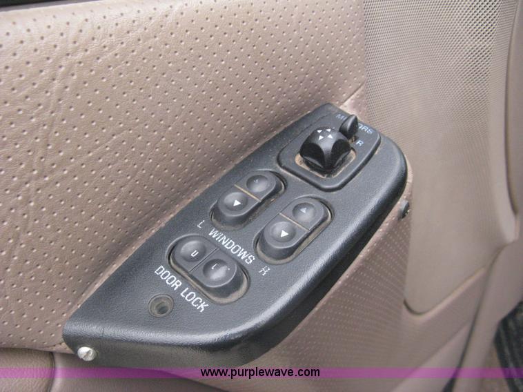 image for item A6156 1997 Ford F250 Heavy Duty extended cab pickup truck