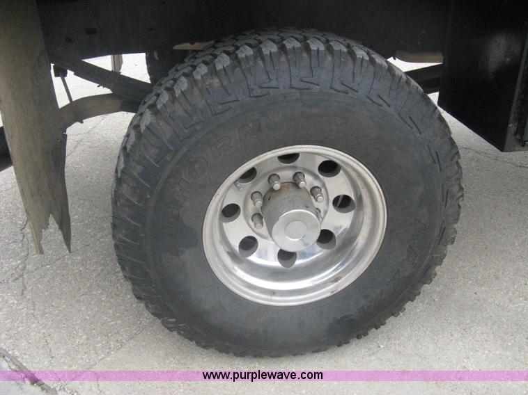 image for item A6156 1997 Ford F250 Heavy Duty extended cab pickup truck