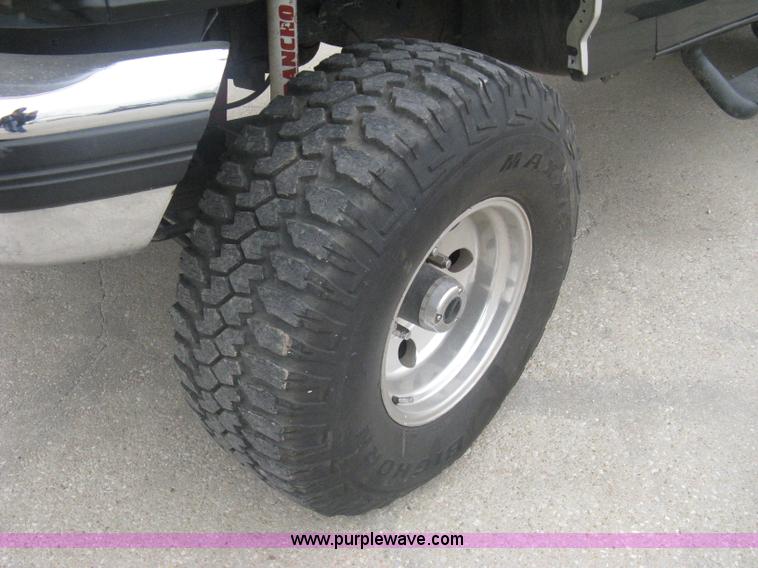 image for item A6156 1997 Ford F250 Heavy Duty extended cab pickup truck