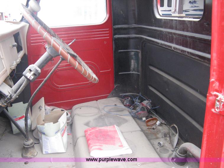 image for item A6162 1946 International K3-214 flatbed truck