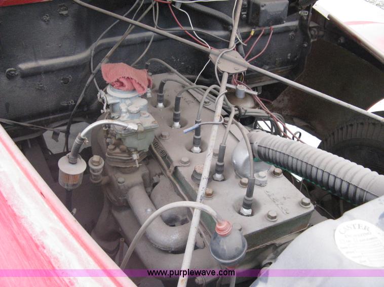 image for item A6162 1946 International K3-214 flatbed truck