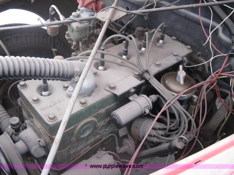 image for item A6162 1946 International K3-214 flatbed truck