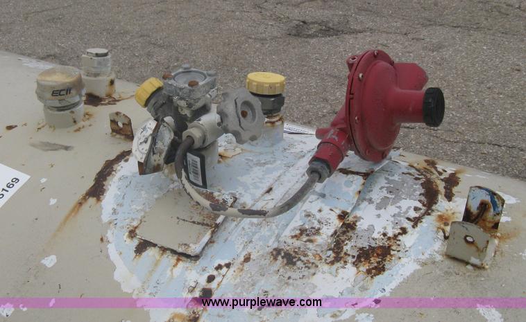 image for item A6169 1,000 gallon propane tank