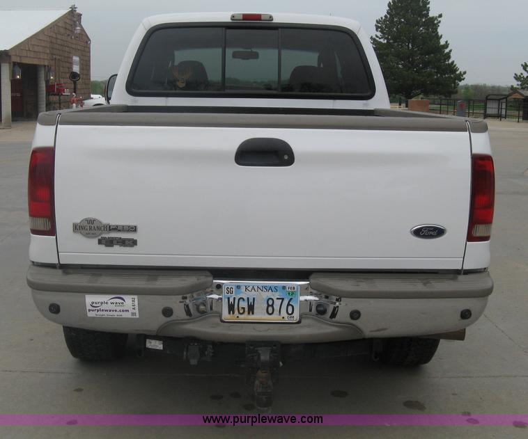 image for item A6182 2006 Ford F250 Lariat Super Duty King Ranch crew cab pickup truck