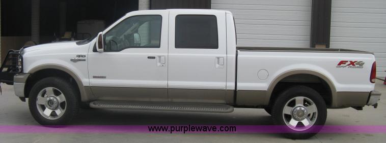 image for item A6182 2006 Ford F250 Lariat Super Duty King Ranch crew cab pickup truck