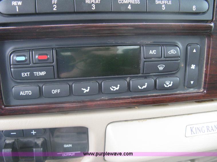 image for item A6182 2006 Ford F250 Lariat Super Duty King Ranch crew cab pickup truck