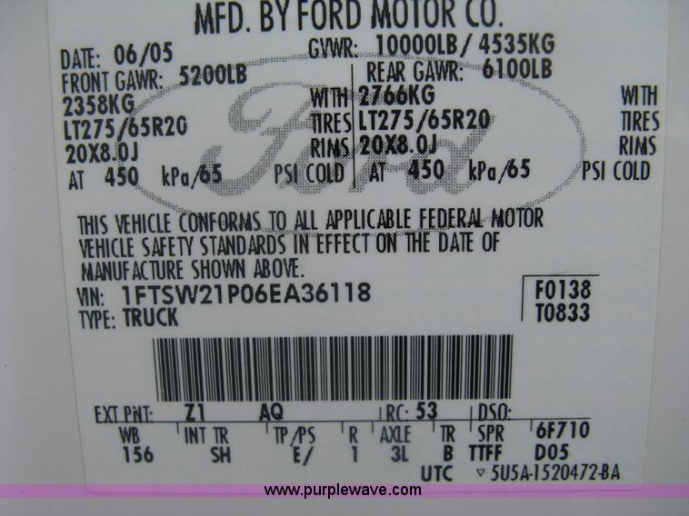 image for item A6182 2006 Ford F250 Lariat Super Duty King Ranch crew cab pickup truck