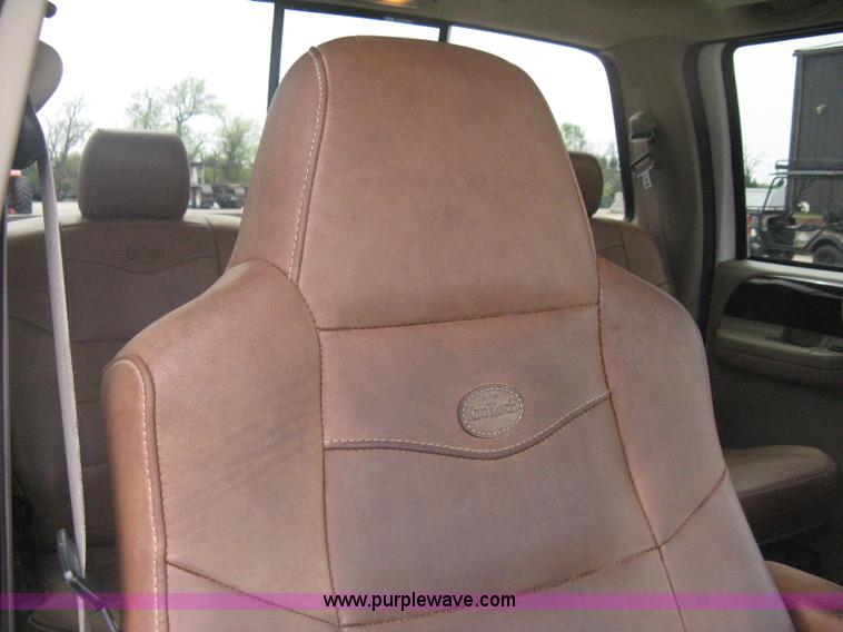 image for item A6182 2006 Ford F250 Lariat Super Duty King Ranch crew cab pickup truck