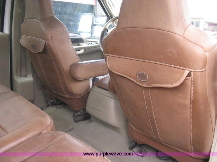 image for item A6182 2006 Ford F250 Lariat Super Duty King Ranch crew cab pickup truck