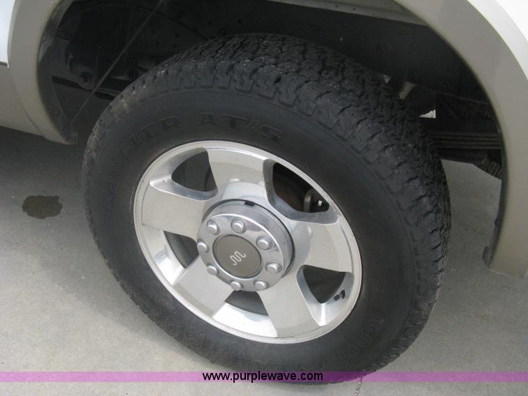 image for item A6182 2006 Ford F250 Lariat Super Duty King Ranch crew cab pickup truck