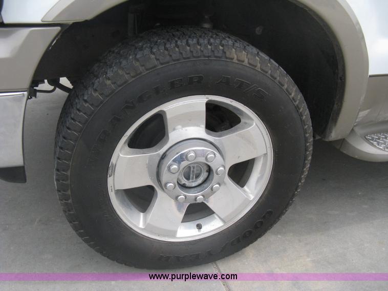 image for item A6182 2006 Ford F250 Lariat Super Duty King Ranch crew cab pickup truck