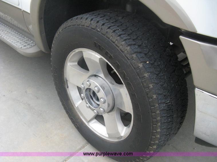 image for item A6182 2006 Ford F250 Lariat Super Duty King Ranch crew cab pickup truck