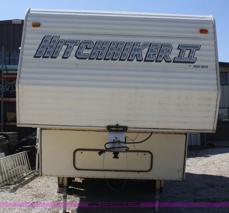 image for item A6604 1990 Nu-Wa Hitchhiker 25' fifth wheel camper