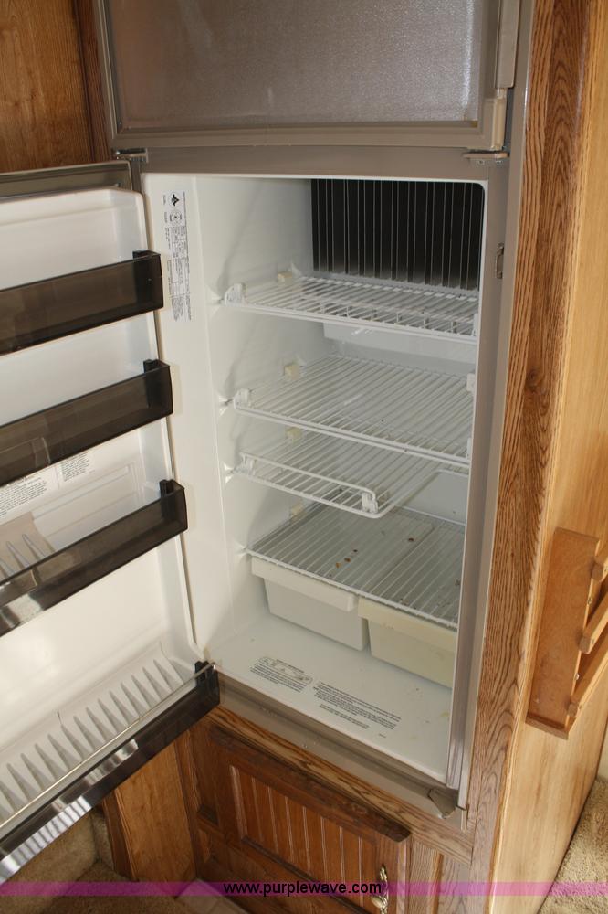 image for item A6604 1990 Nu-Wa Hitchhiker 25' fifth wheel camper