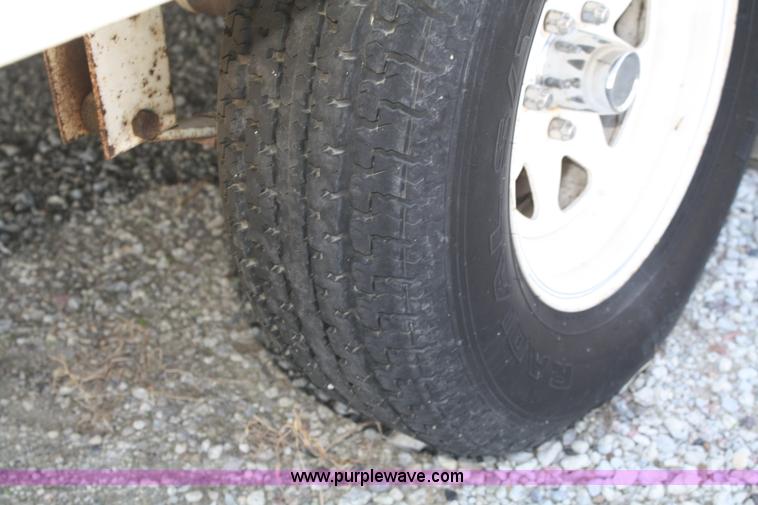 image for item A6604 1990 Nu-Wa Hitchhiker 25' fifth wheel camper