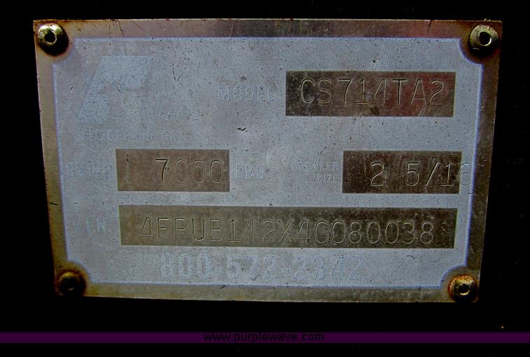 image for item B1115 2004 14' tandem axle trailer