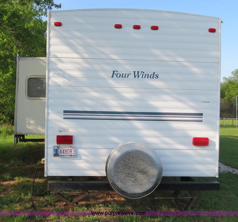image for item B2278 2003 Fourwinds 31B-DSL 31' travel trailer