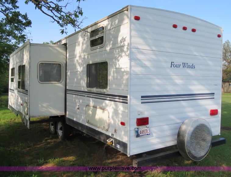image for item B2278 2003 Fourwinds 31B-DSL 31' travel trailer