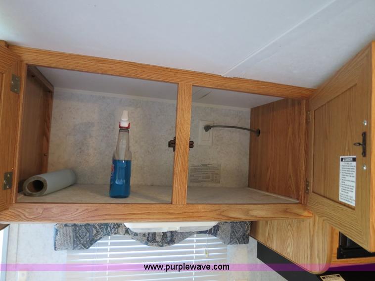 image for item B2278 2003 Fourwinds 31B-DSL 31' travel trailer