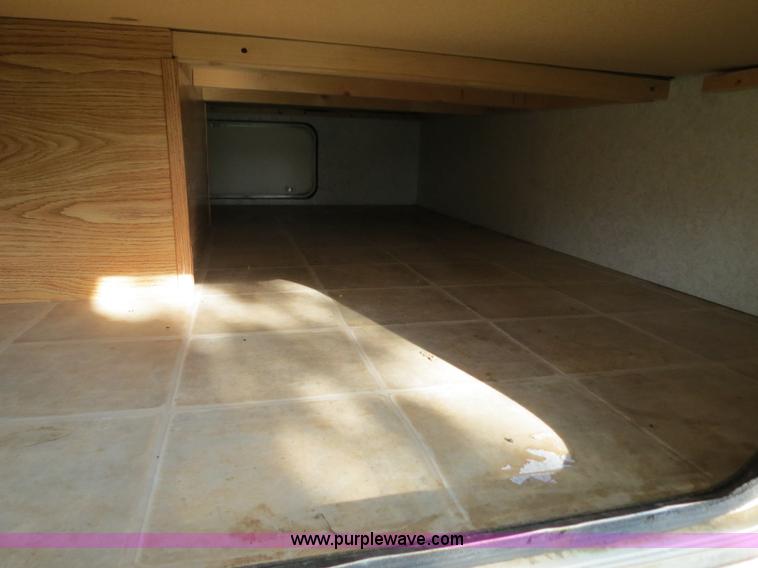 image for item B2278 2003 Fourwinds 31B-DSL 31' travel trailer