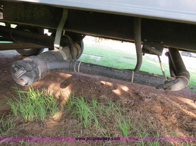 image for item B2278 2003 Fourwinds 31B-DSL 31' travel trailer