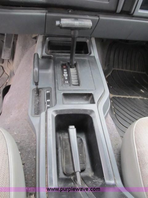 image for item B2649 1995 Jeep Cherokee Sport SUV