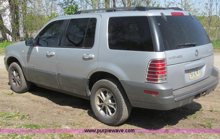 image for item B5125 2002 Mercury Mountaineer SUV
