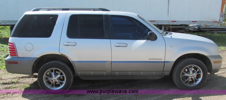 image for item B5125 2002 Mercury Mountaineer SUV