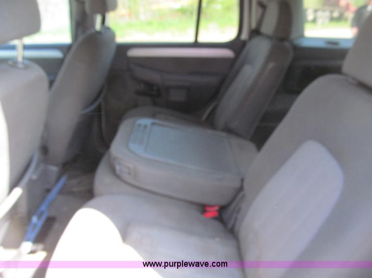 image for item B5125 2002 Mercury Mountaineer SUV