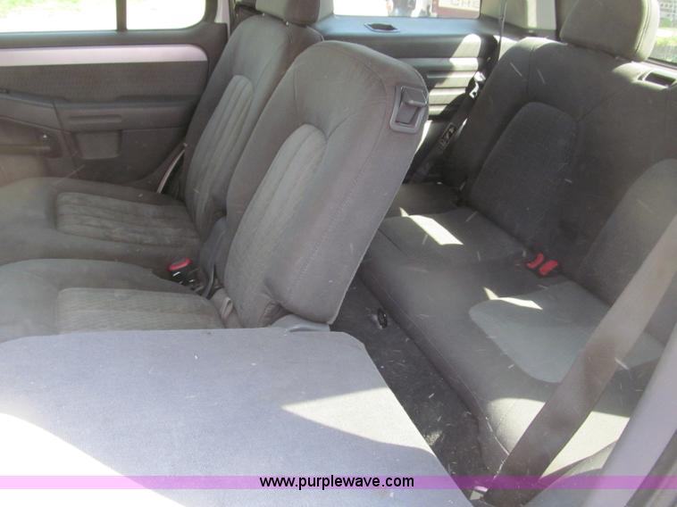 image for item B5125 2002 Mercury Mountaineer SUV