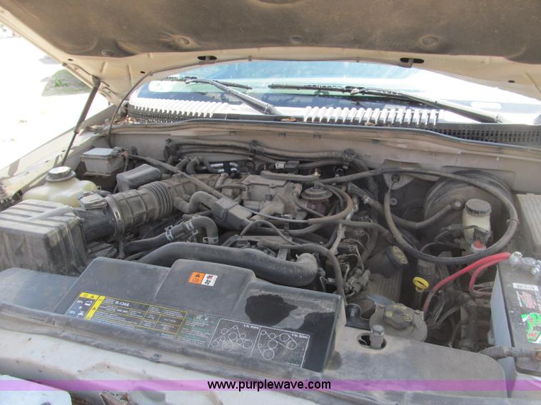 image for item B5125 2002 Mercury Mountaineer SUV