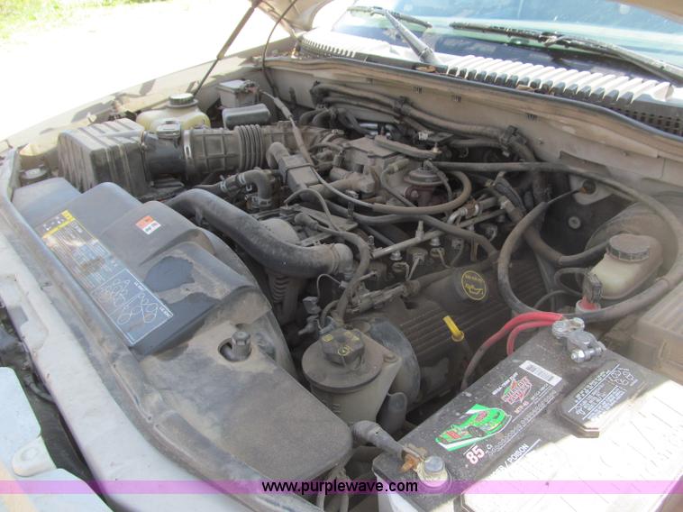 image for item B5125 2002 Mercury Mountaineer SUV