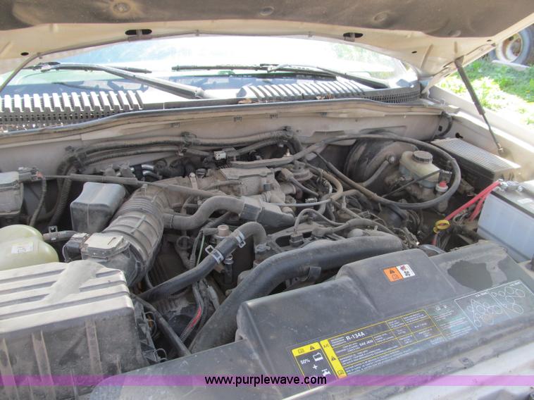 image for item B5125 2002 Mercury Mountaineer SUV