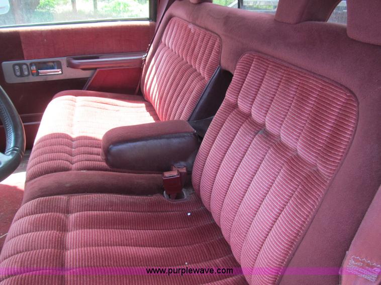 image for item B5127 1994 Chevrolet K3500 Silverado pickup truck