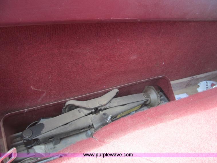 image for item B5127 1994 Chevrolet K3500 Silverado pickup truck