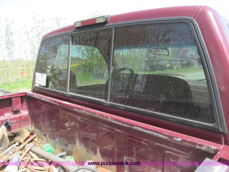 image for item B5127 1994 Chevrolet K3500 Silverado pickup truck