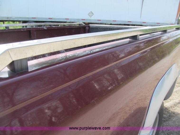 image for item B5127 1994 Chevrolet K3500 Silverado pickup truck