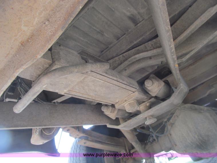 image for item B5127 1994 Chevrolet K3500 Silverado pickup truck